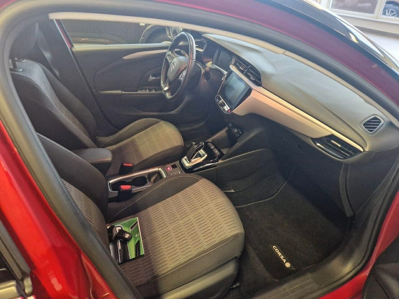 Fahrzeugabbildung Opel Corsa-e F EDITION 3-PHASIG NAVI/KAMERA/VIRT./DAB