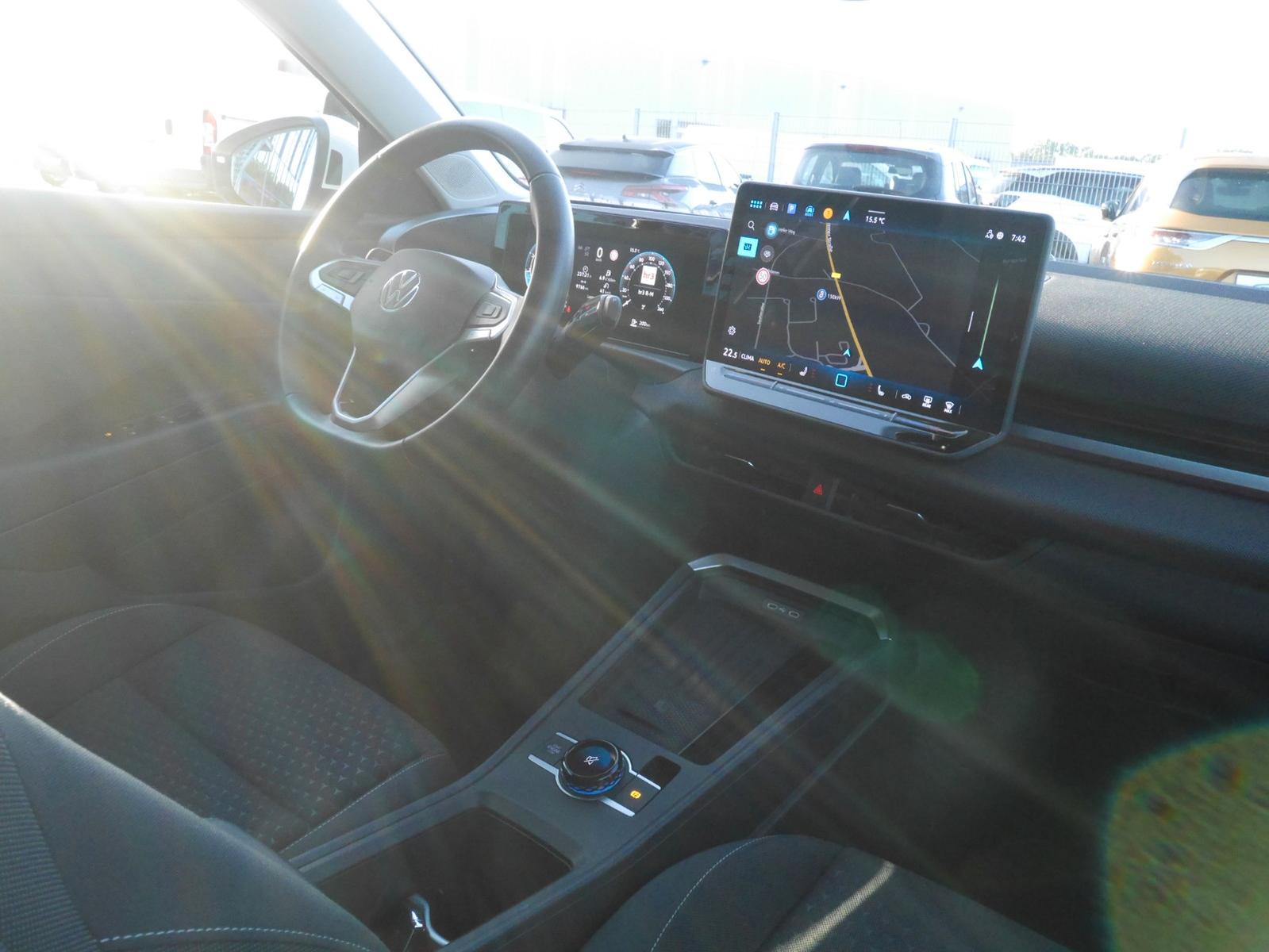 Volkswagen T-Roc 1.5 eTSI LED/Navi/APP/ACC/Kamera, миниатюра 11