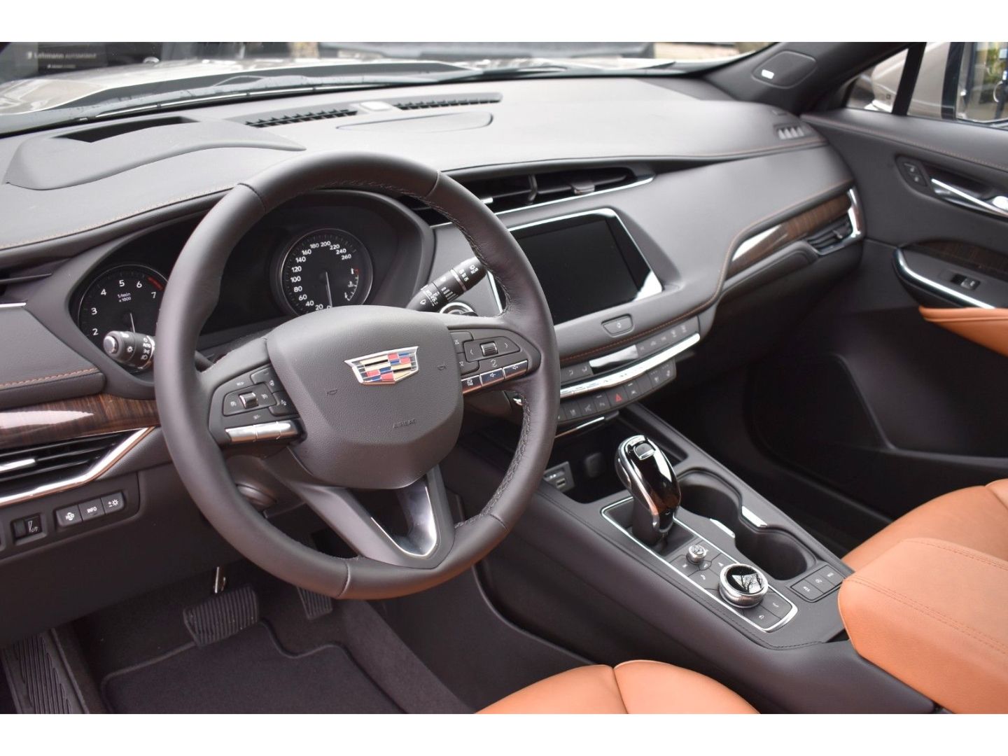 Fahrzeugabbildung Cadillac XT4 Premium Luxury 350T AWD+KAMERA+NAVI+PANO+ACC