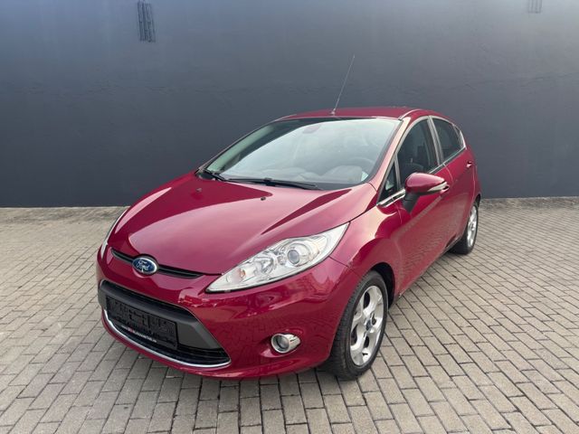 Ford Fiesta Titanium /KLIMAA/TÜV/ALU/4-TÜR/1.HAND