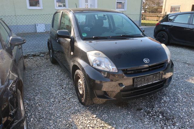 Daihatsu Sirion 1.0