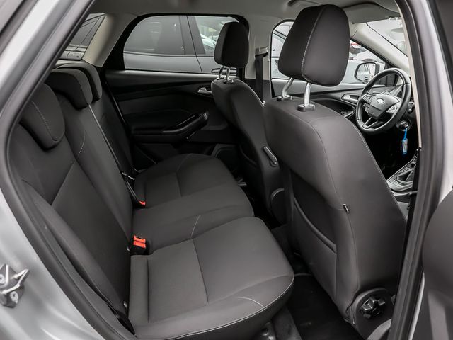 Ford Focus Turnier 1.0 Business Kamera Winterpaket