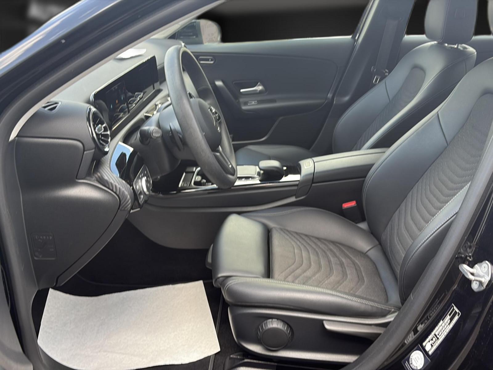 Mercedes-Benz A-Class d Kamera*LED*Navi*DAB*MBUX*TeilLeder*1Hand, миниатюра 13
