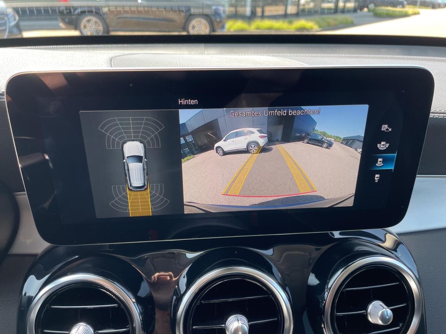 MERCEDES-BENZ GLC 300e 194CH 4X4 BVA - HAYON ÉLECTRIQUE - VOLANT EN CUIR - ATTELAGE - HUD - CAMÉRA - LED - CARPLAY - 1ERE MAIN