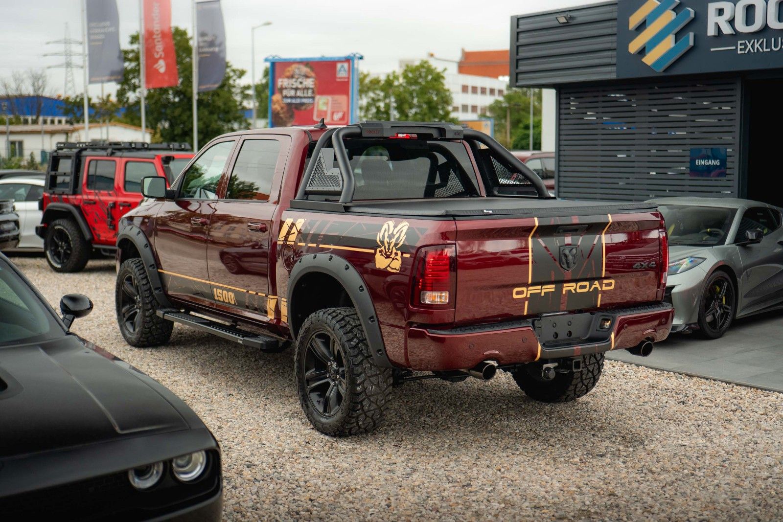 Fahrzeugabbildung Dodge RAM 5.7 V8 HEMI 4x4 OFFROAD Night-Paket *LED*AHK