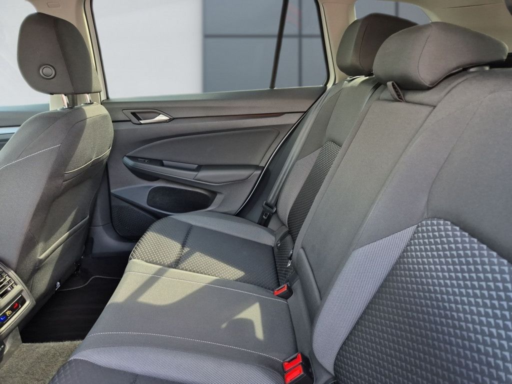 Golf VIII Variant 2.0 TDI Active *LED*NAVI*DAB*S