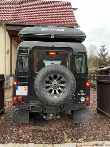 Defender 110 E Station Wagon Edition LXV