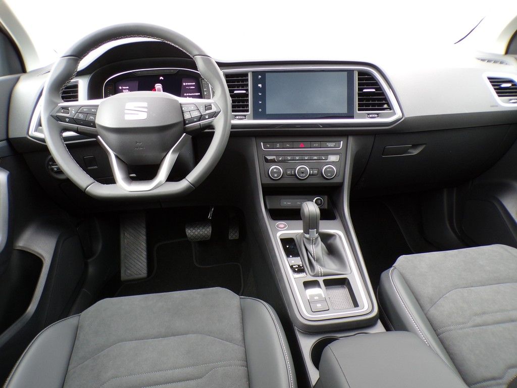 Fahrzeugabbildung SEAT Ateca 1.5 TSI DSG Style