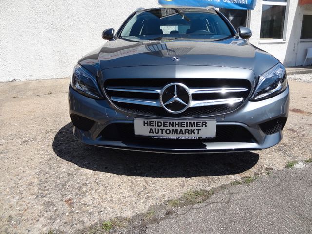 Fahrzeugabbildung Mercedes-Benz C 200 4Matic/2.Hd/Pano/AHK/Kam/Navi/77TKM/