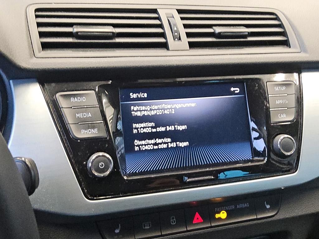 Fahrzeugabbildung SKODA Fabia Combi DSG LED KESSY SITZH. SMART-LINK 1.H