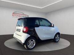 SMART fortwo coupe electric drive EQ Klimaautom DAB SH SMART fortwo coupe electric drive EQ Klimaautom DAB SH