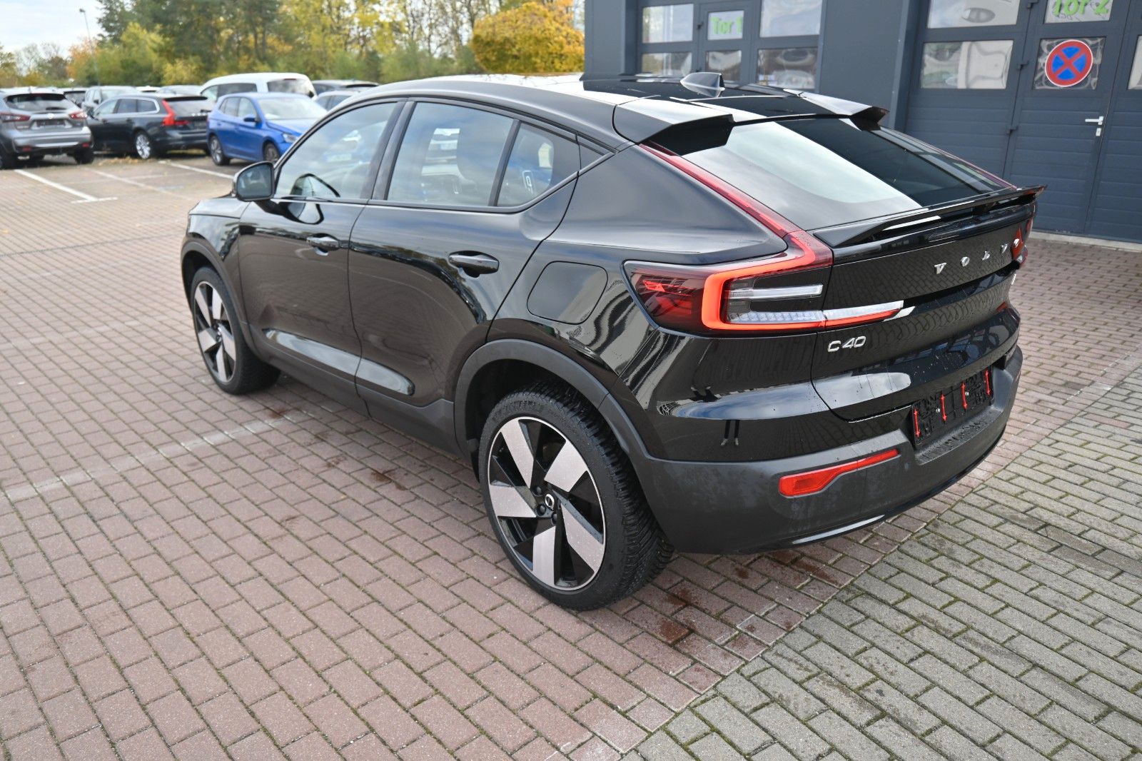 Fahrzeugabbildung Volvo C40 Plus BEV Twin Motor AWD*Pano*20 Zoll*STHZG*