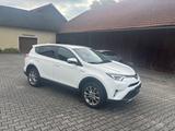 Toyota RAV 4 Hybrid Edition++Allrad,Automatik++89000Km+ - weiße Toyota RAV 4