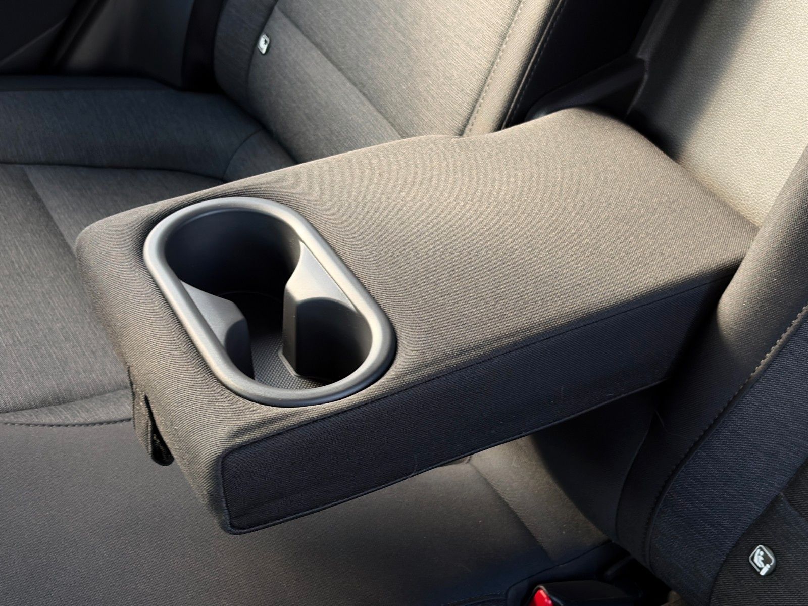 Fahrzeugabbildung Hyundai Kona Elektro SELECT ACC LKAS SHZ LHZ CAM CarPlay