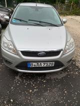 Ford Focus 2,0TDCi 81kW PowerShift DPF Ghia - Ford Focus aus 2008: Ghia