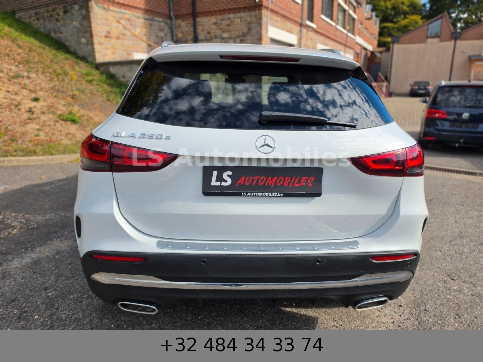 Mercedes-Benz GLA 250e*PLUGIN*AMGPACK*1STHAND imagem 3