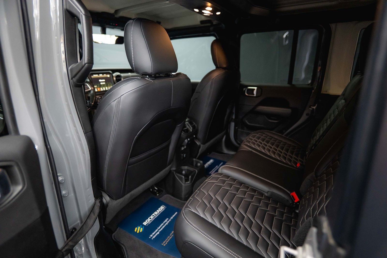 Fahrzeugabbildung Jeep Wrangler 2.0 T UNLIMITED SAHARA OFFROAD 4x4 LED
