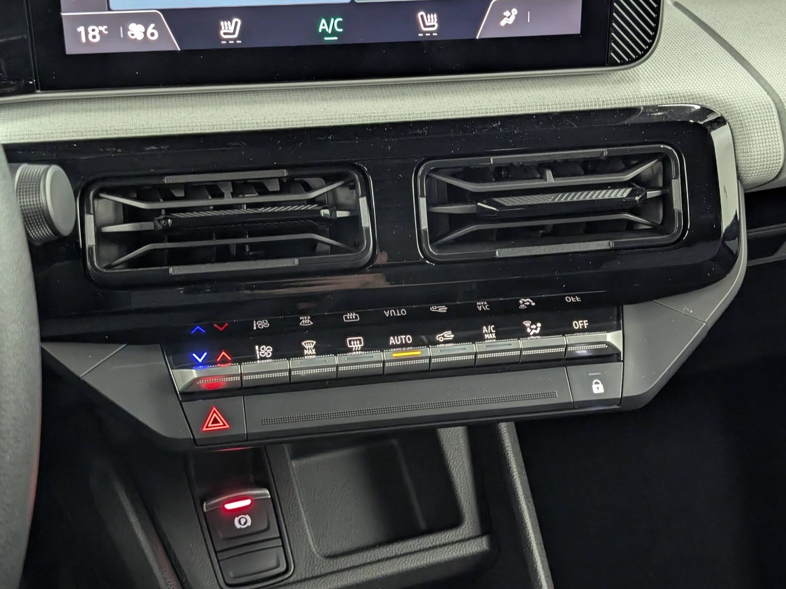RENAULT R 4  E-Tech Evolution 150 Comfort Range – Bild 17