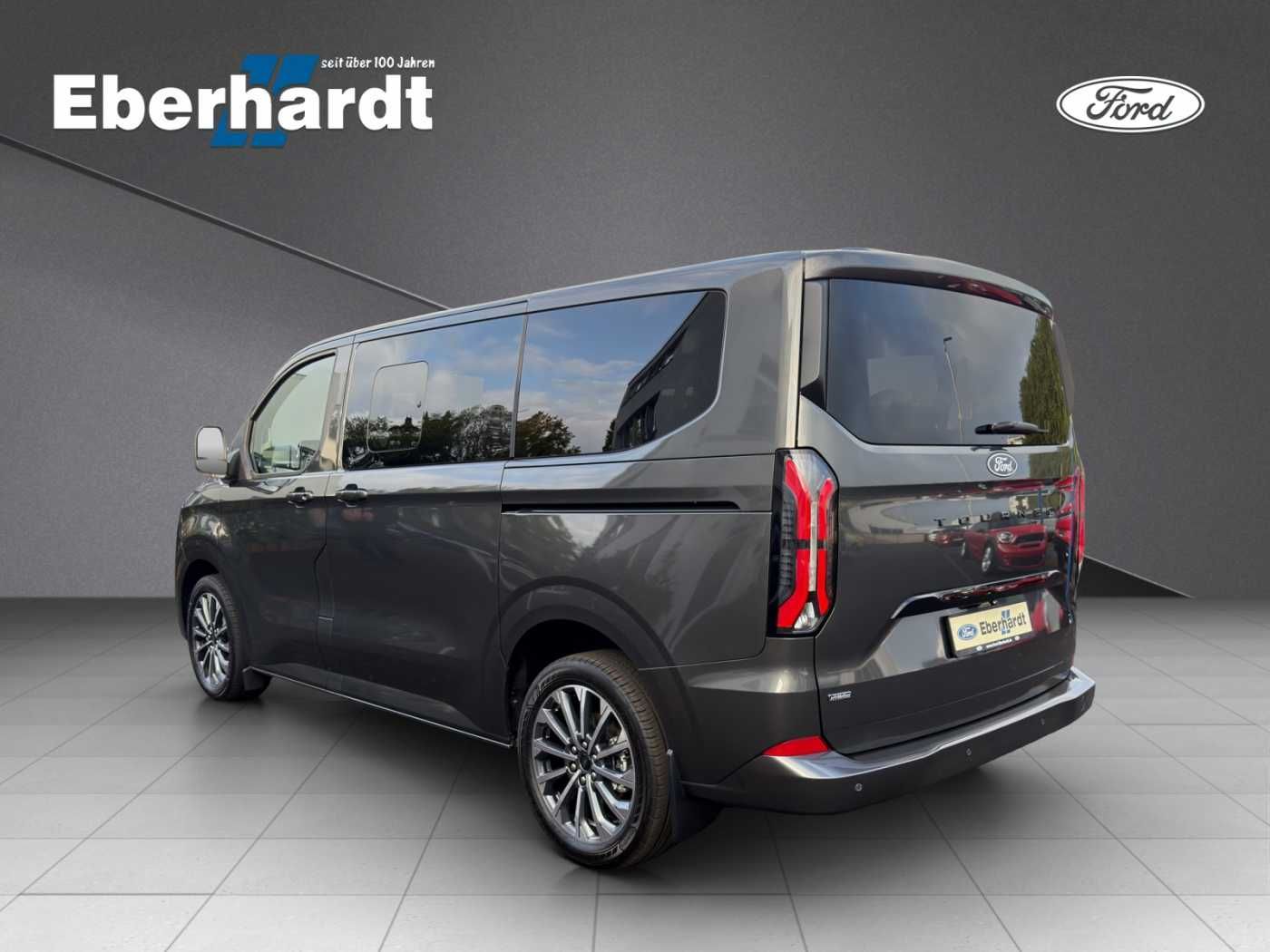 Ford Tourneo Custom Plug-in Hybrid L1 Titanium X imagem 3