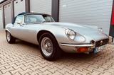 Jaguar E-Type Serie 3, V12 - silberne Jaguar E-Type