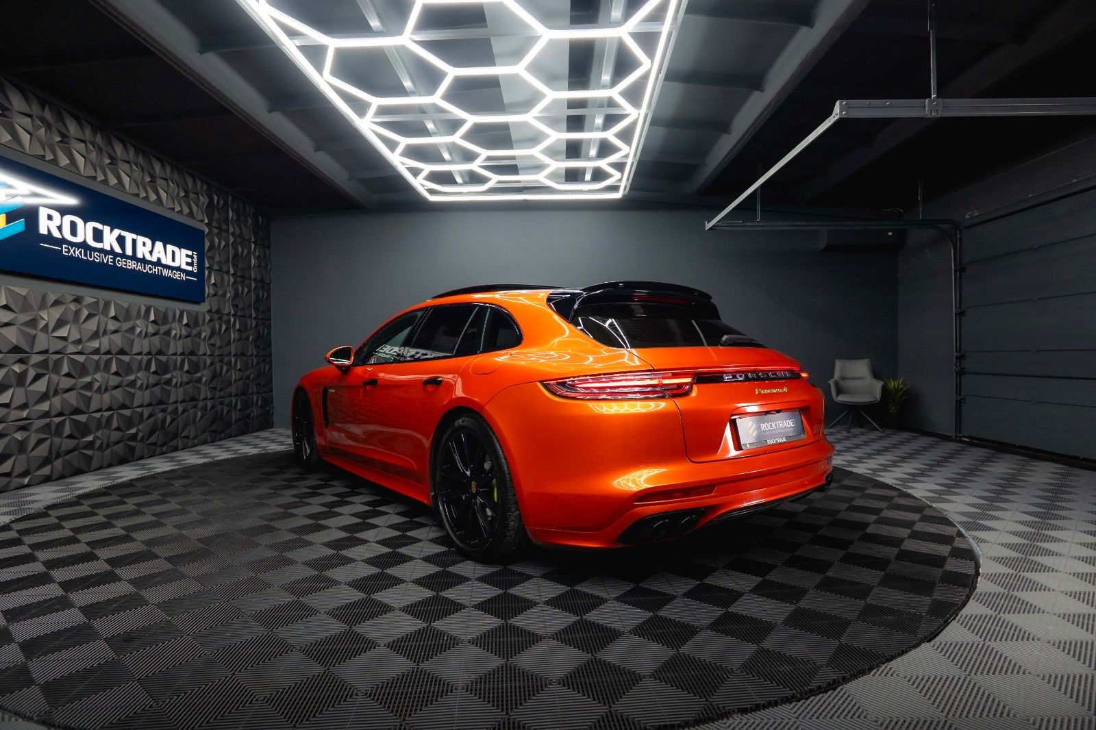 Fahrzeugabbildung Porsche Panamera Turismo 4 E-Hybrid Sport-Design *Pano*