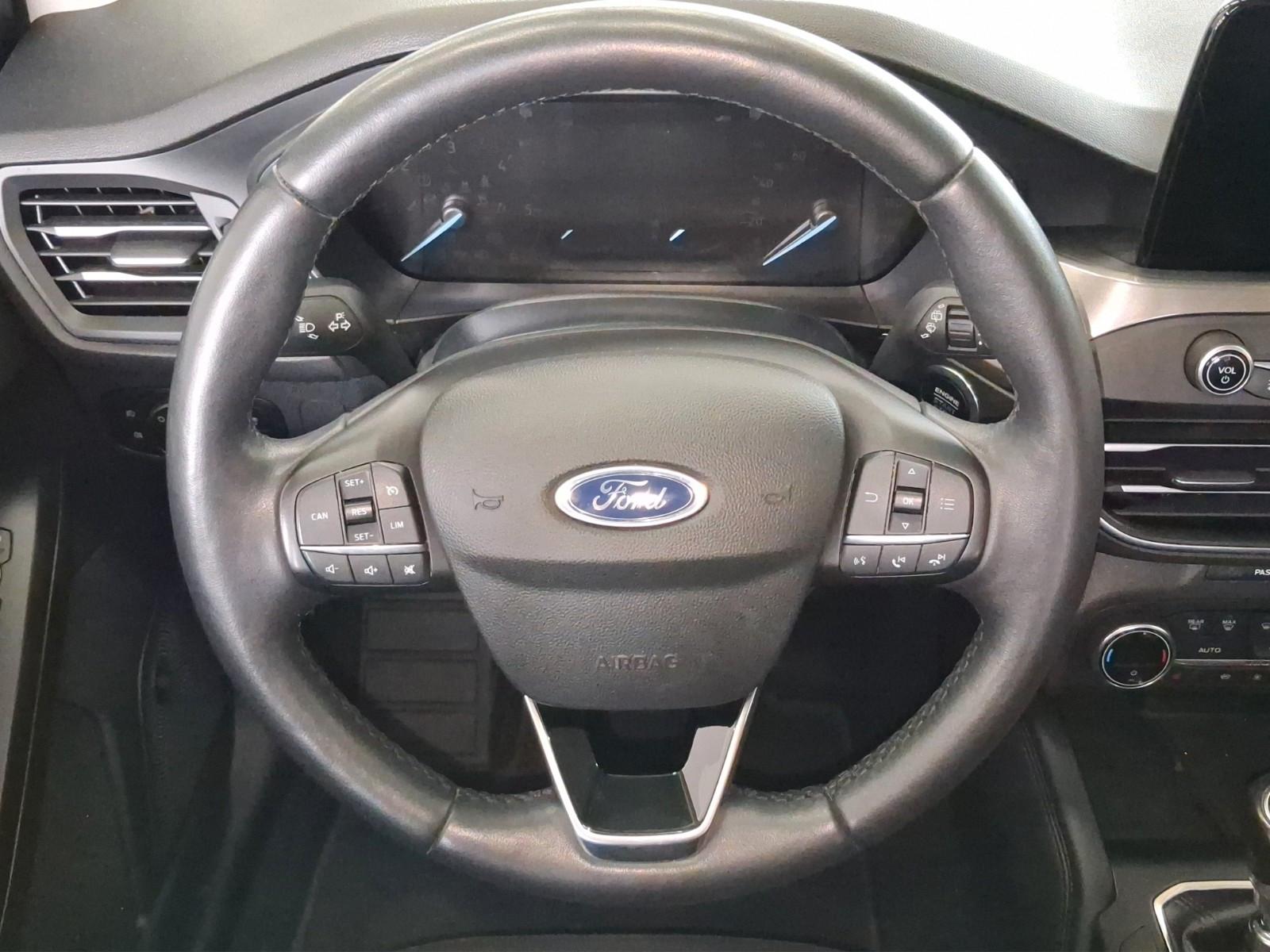 Ford Focus Turnier 2.0 Titanium,Navi,LED,Tempo,Kamera