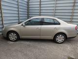 Volkswagen Jetta V 1.6 Comfortline*Automatikgetriebe*Klima* - Volkswagen Jetta: V6
