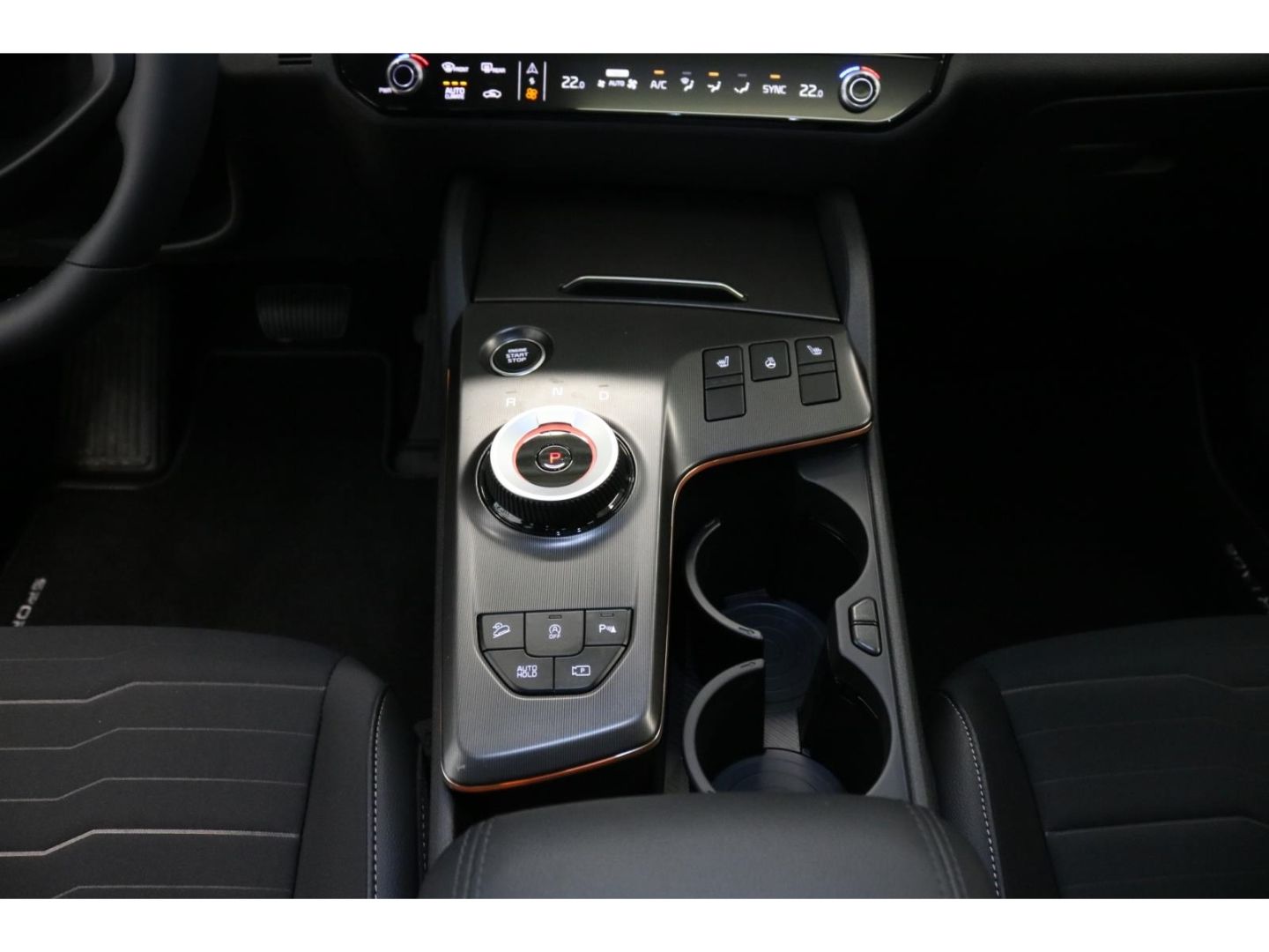 Fahrzeugabbildung Kia Sportage Spirit HUD Panoramadach Navi 360 Kamera