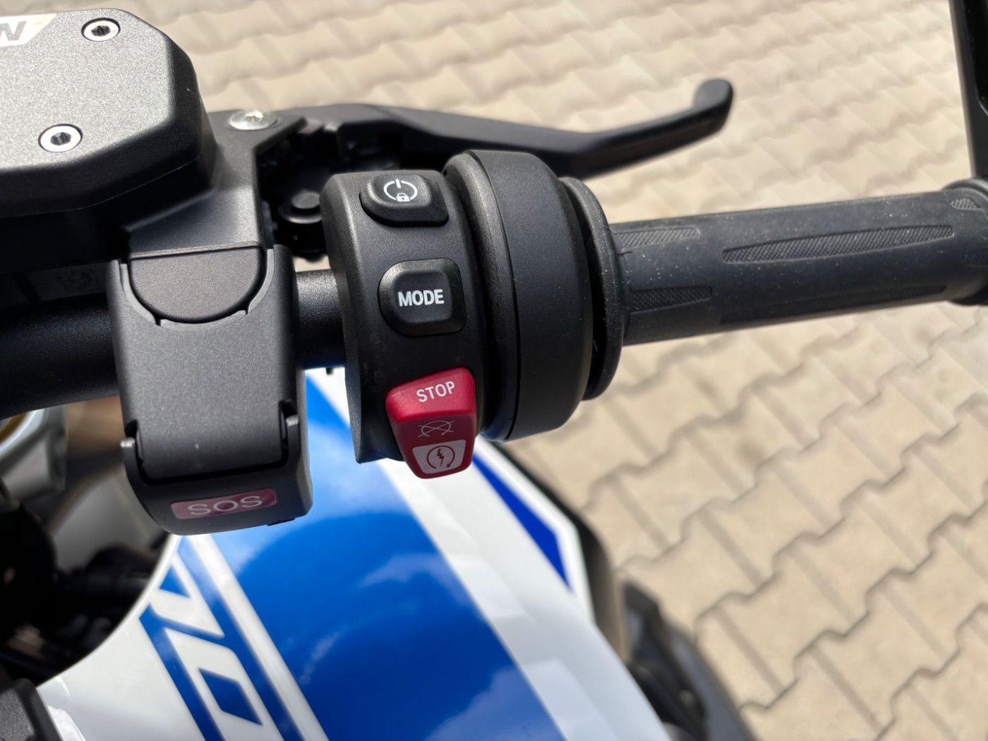 Fahrzeugabbildung BMW R 1300 R Performance