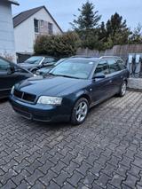 Audi A6 Kombi 3.0 Automatik Quattro - Audi A6 aus 2001: Kombi
