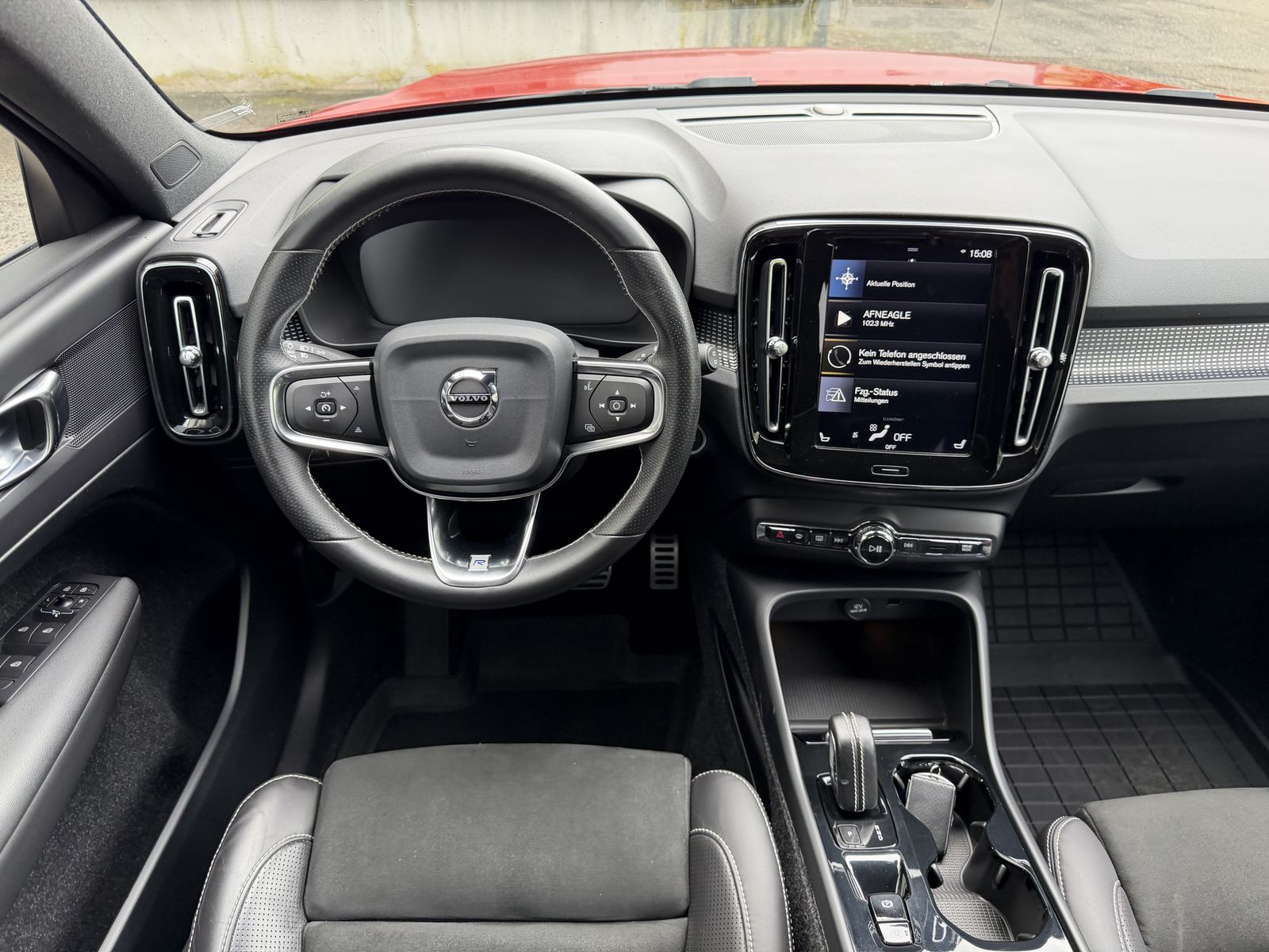 Volvo XC40 R Design AWD LED Navi VirtuelCockit Sensus foto 17