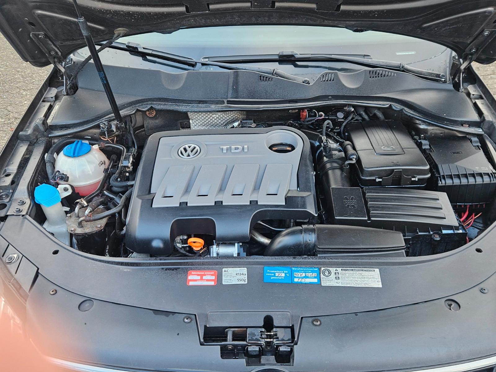Volkswagen Passat Alltrack 2012 — photo 16