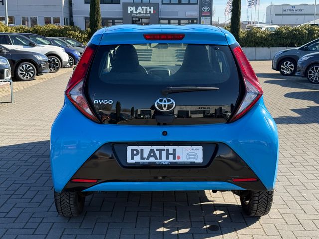 Toyota Aygo x-play club