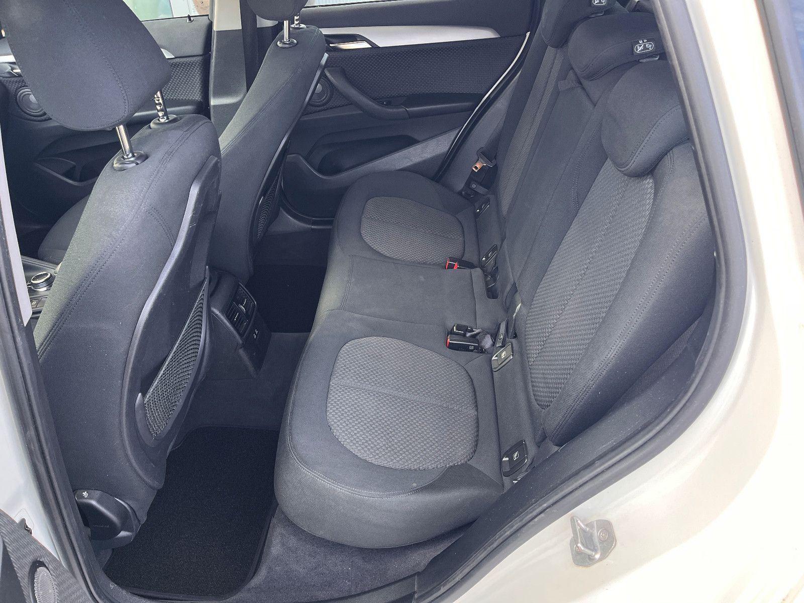 Fahrzeugabbildung BMW X1 sDrive 18 d