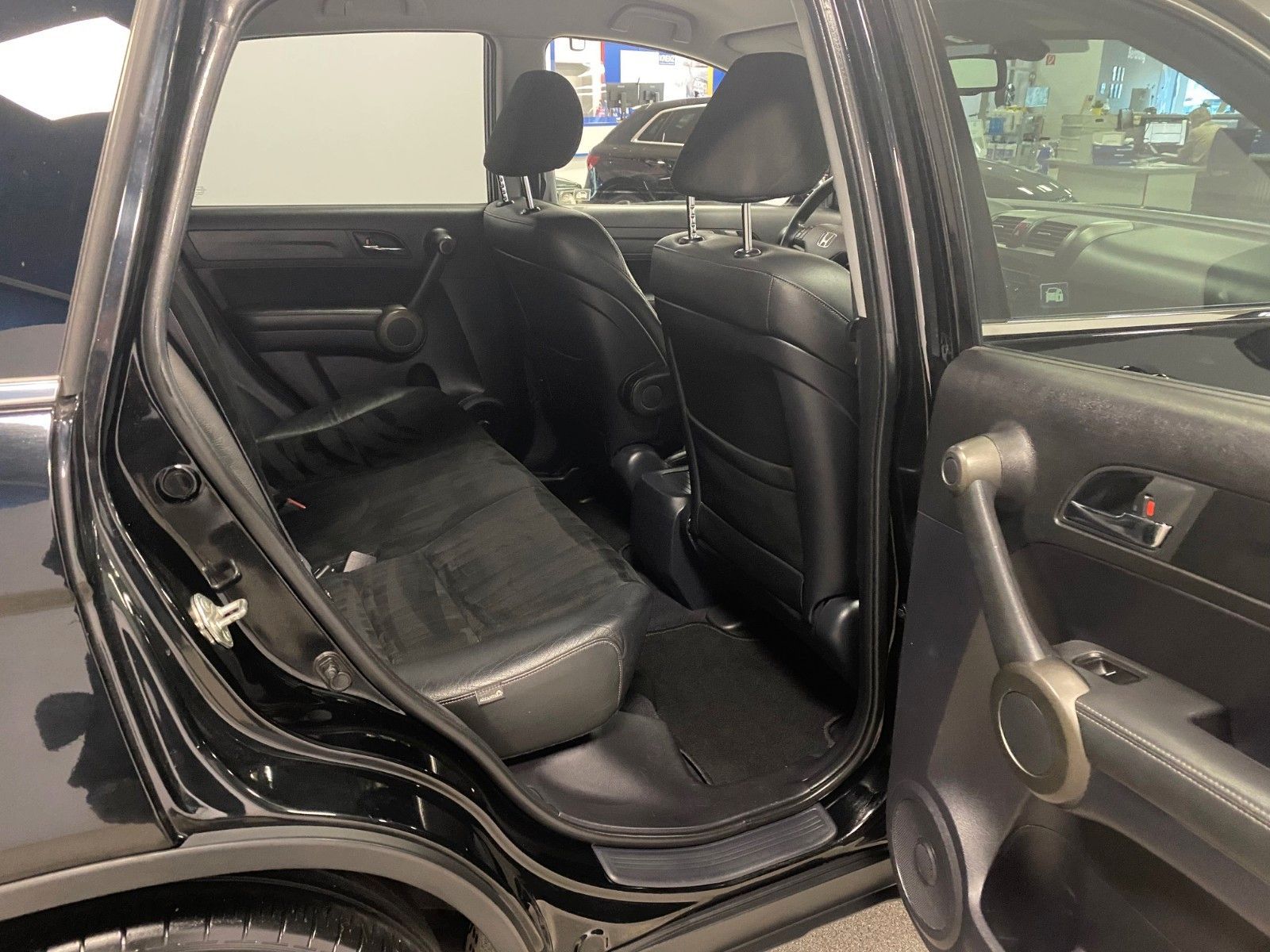 Fahrzeugabbildung Honda CR-V 2.2 TDI+ELEGANCE+ALLRAD+AHK+SITHEIZUNG+18"+