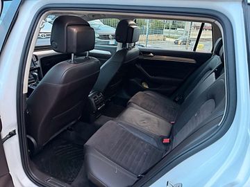 Volkswagen Passat - 10