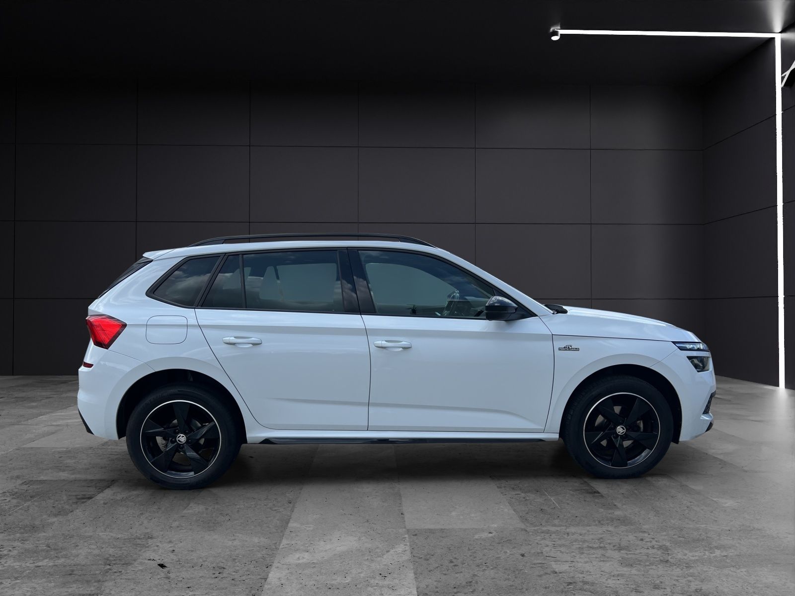 Fahrzeugabbildung SKODA Kamiq Monte Carlo TSI LED ACC PANO SHZ KAMERA KL