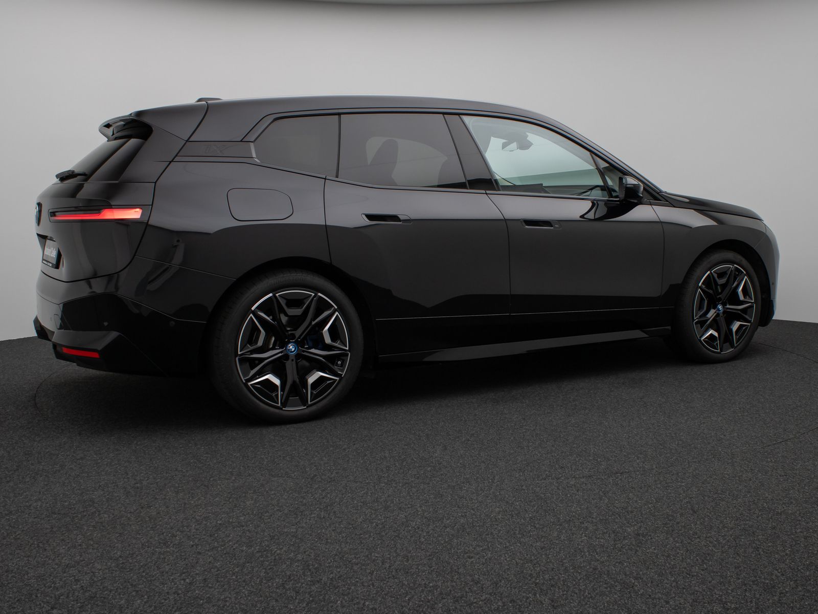 Fahrzeugabbildung BMW iX xD40 Kamera DAB H/K ACC Komfort Sport 22Zoll