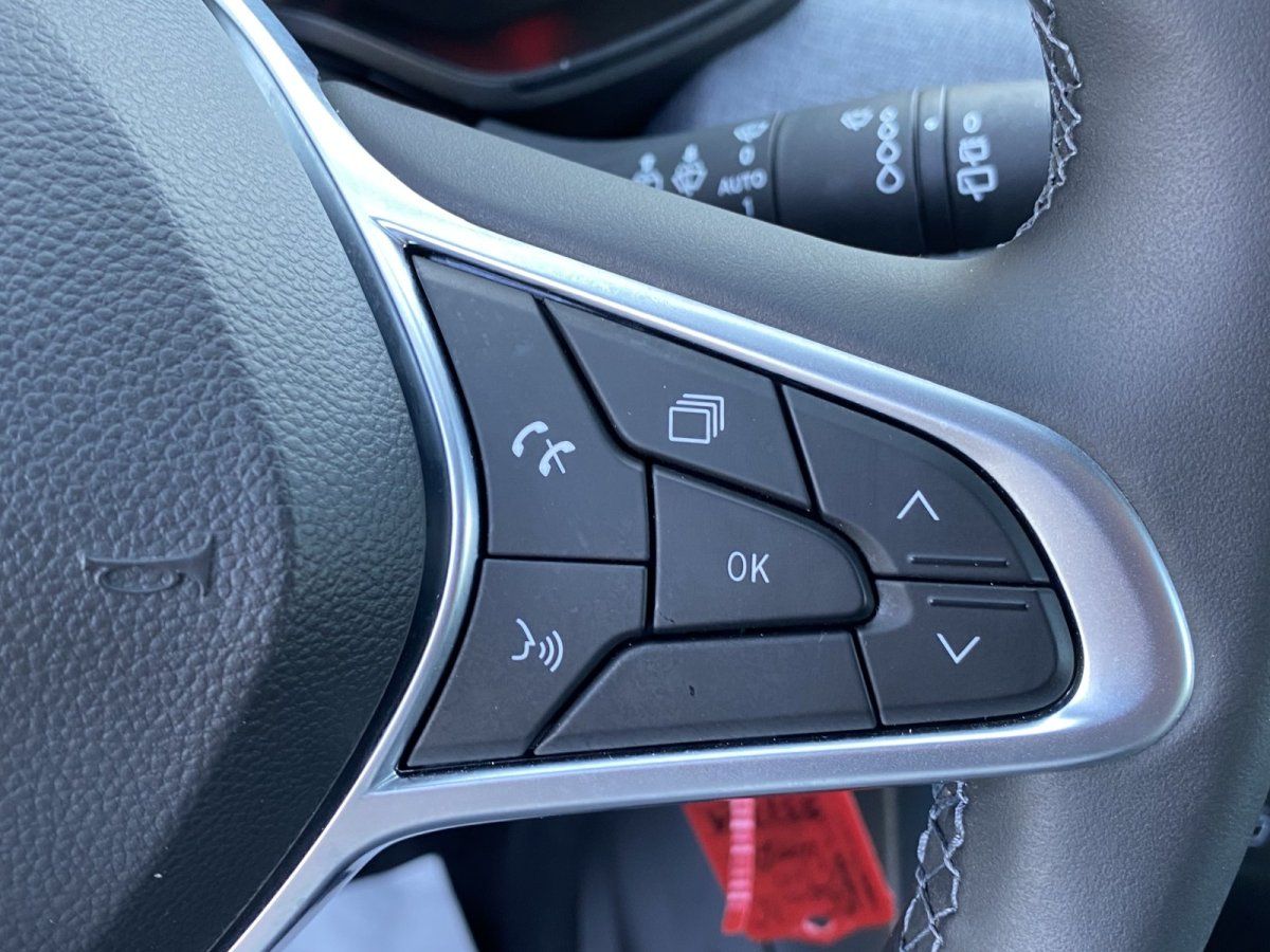 Fahrzeugabbildung Renault Clio V   Evolution Navi LED Ganzjahresreifen