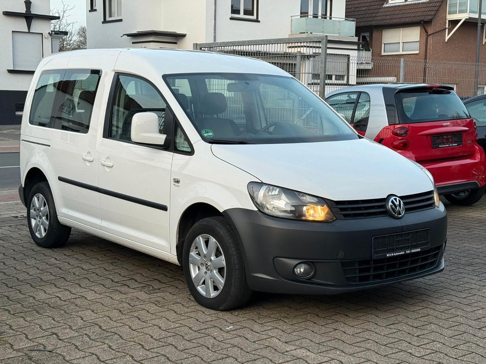 Volkswagen Caddy 1,6 TDI Trendline AHK Scheckheft Leder