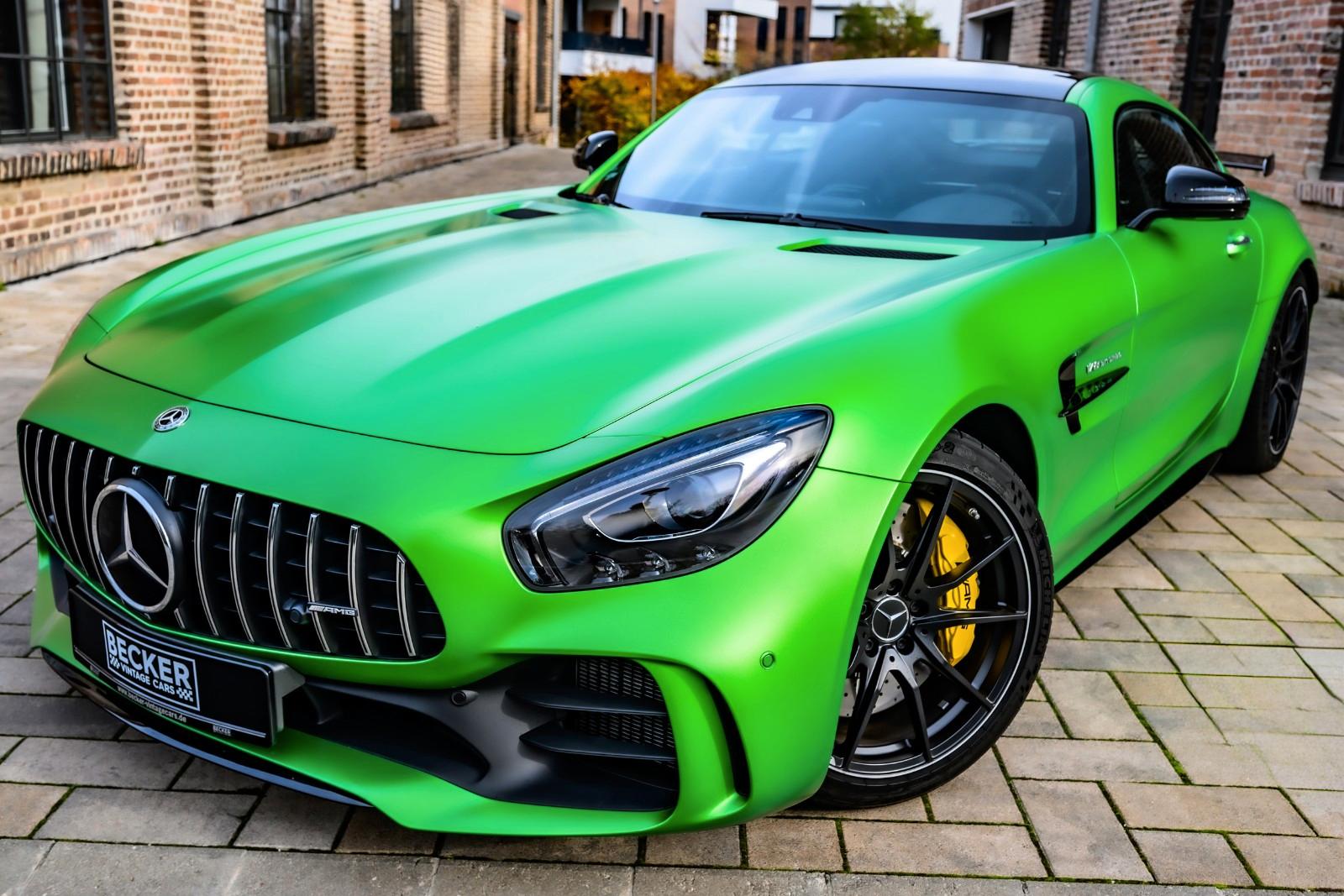 Mercedes-Benz AMG GT R