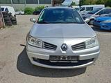 Renault Megane II Grandtour Avantage - Renault Megane Avantage mit Benzin-Antrieb