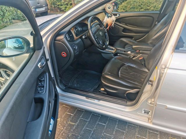 Jaguar Nur dieses Wochenende Jaguar X Typ 2.1 Aut...