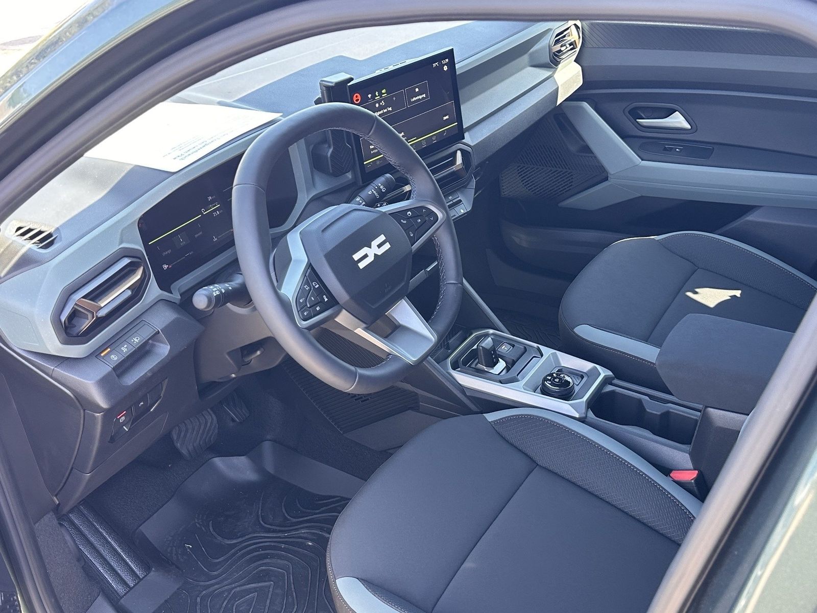 Fahrzeugabbildung Dacia Duster Extreme Eco-G 150 4x4 Hybrid