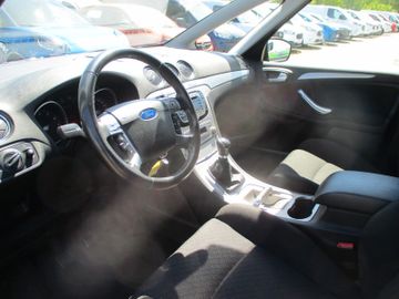 Ford S-Max S-MAX Trend Sitzh.+Beh. Frontscheibe