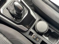 Volkswagen T-Roc 2.0Activ/DSG/SHZ/Scheckheft/Carplay/NeuTüv bei Bilicar