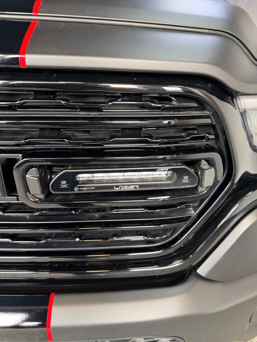 Fahrzeugabbildung Dodge LIMITED NIGHT ED. HEAD UP-LIFT-TAILGATE-PRINS