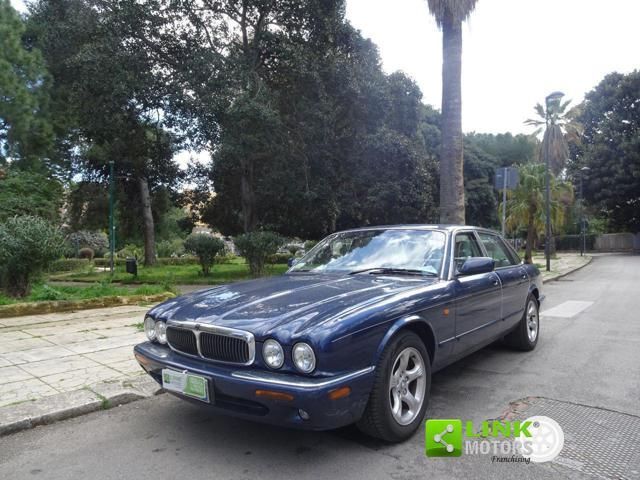 Jaguar JAGUAR XJ 3.2 V8 32V 237CV Auto - TUA DA ? 318,0