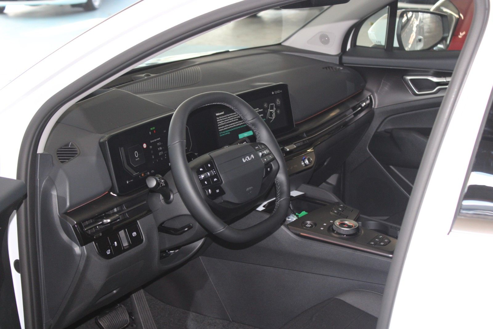 Fahrzeugabbildung Kia Sportage 1.6T DCT Automatik AWD Spirit SOFORT