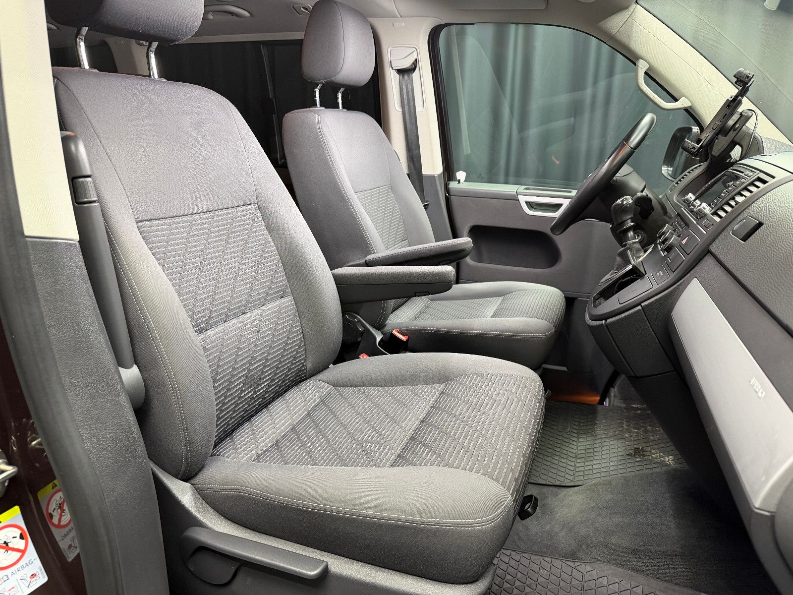 Fahrzeugabbildung Volkswagen Volkswagen T5 Multivan Comfortline 4Motion